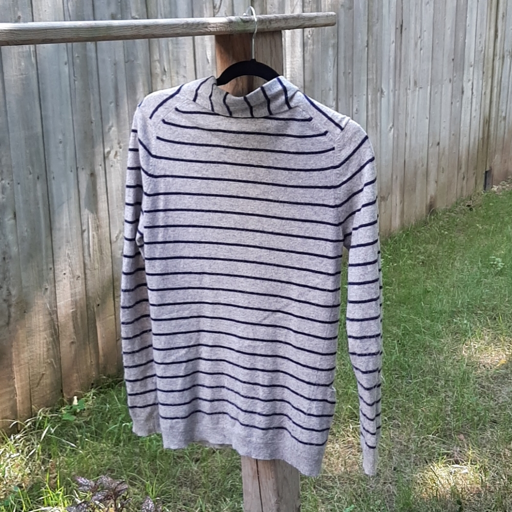 Blue Stripes Gray Wool Cardigan - Picture 2 of 4